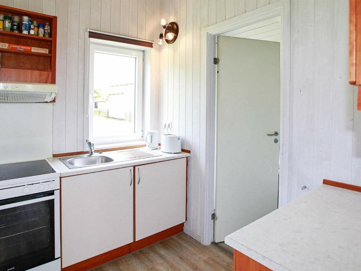 6 Person Holiday Home In Gelting Bilik gambar