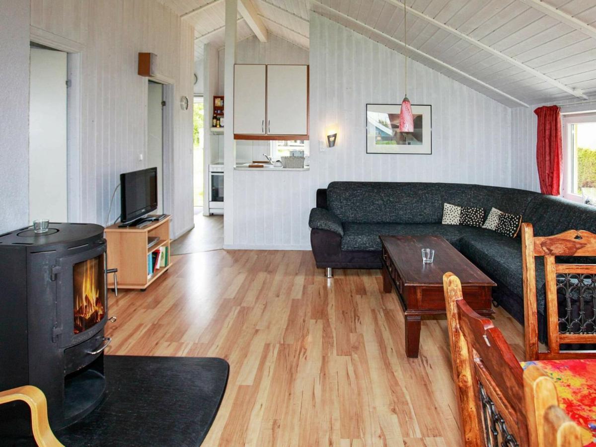 6 Person Holiday Home In Gelting Bilik gambar